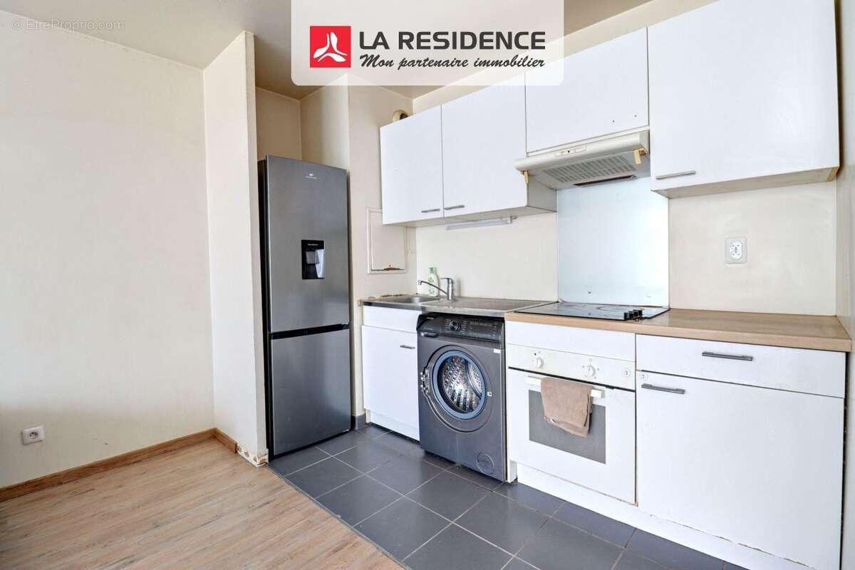Appartement 44 m² à Acheres  - photo 3