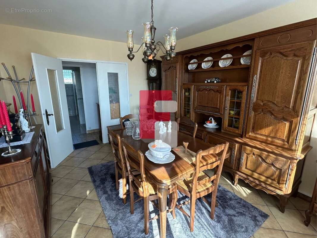 Appartement à SAINTE-SAVINE