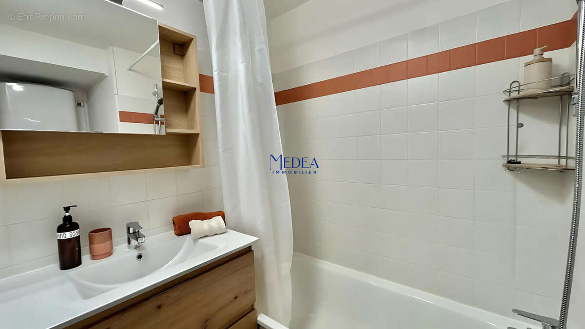 Photo 7 - Appartement à MARSEILLE-5E