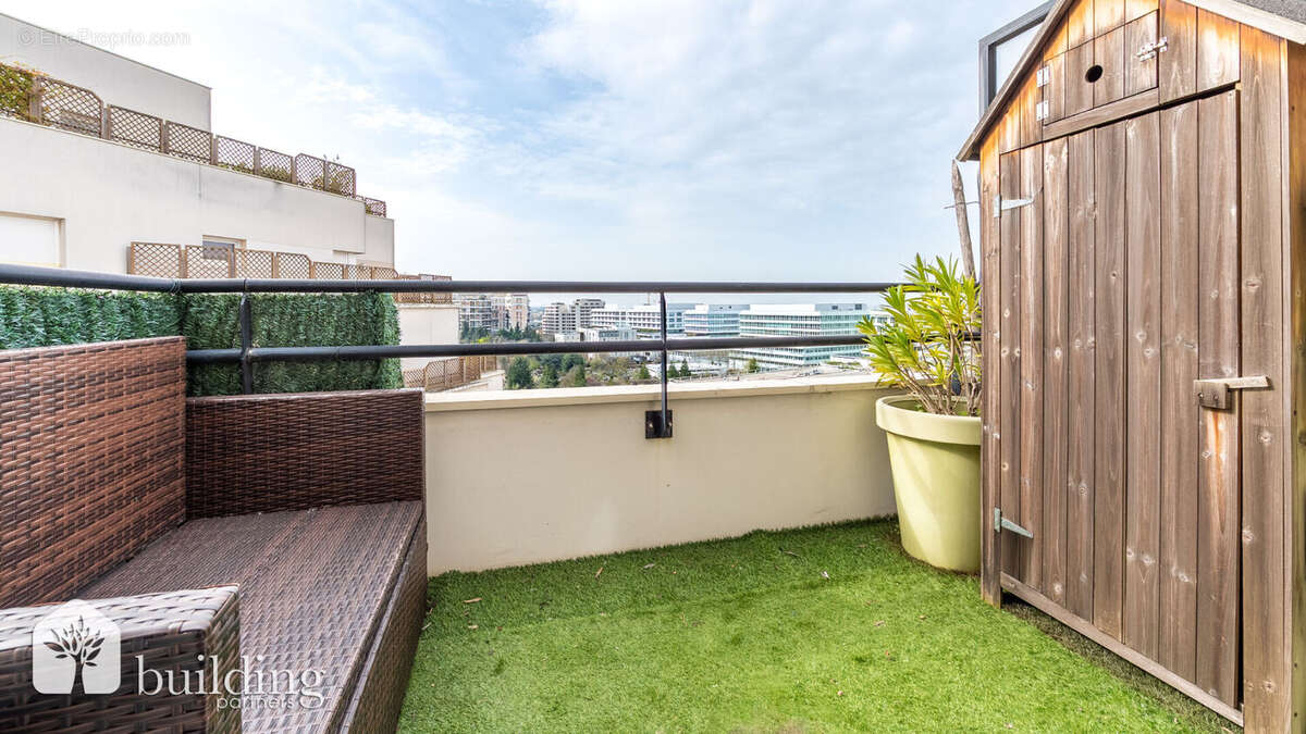 Appartement à COURBEVOIE