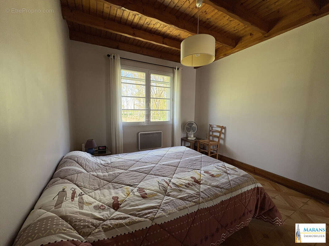 Maison à L'ILE-D'ELLE