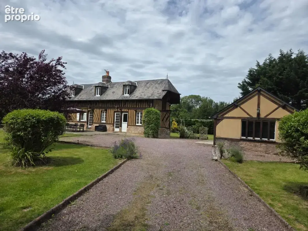 Maison Normande de 94 M2 avec un gîte de 45 M2 au calme sur un terrain de 7697 M2 - photo 9