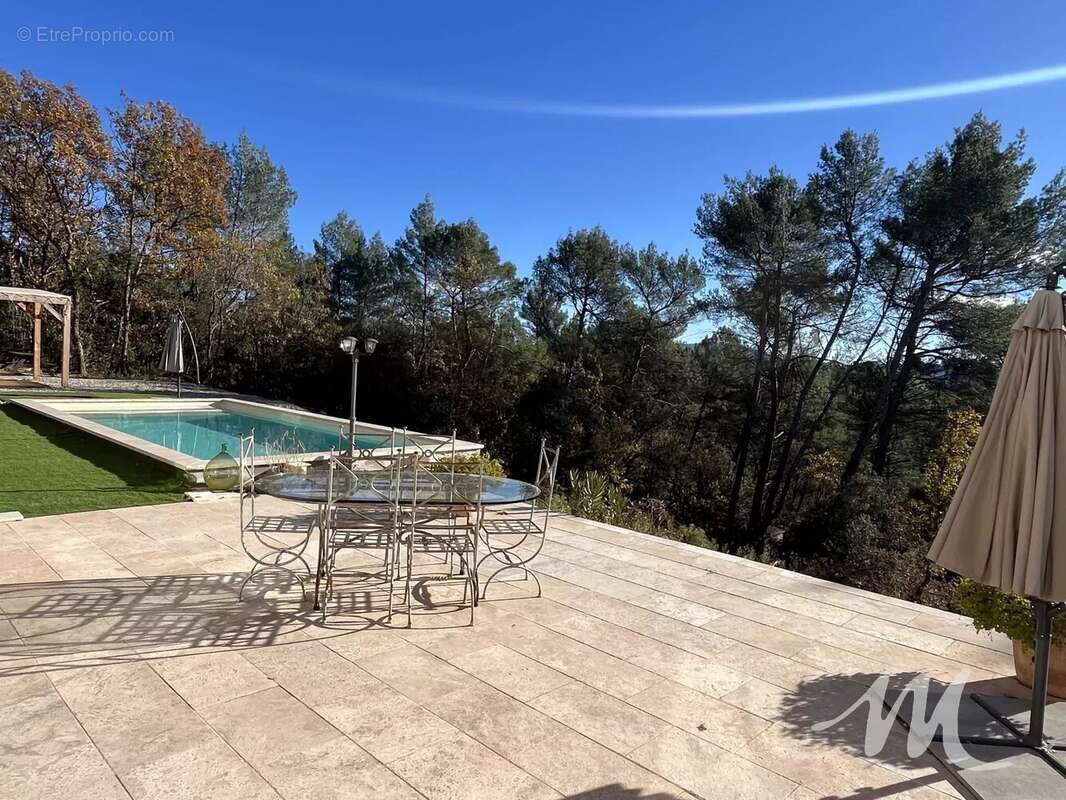 Maison à SAINT-MAXIMIN-LA-SAINTE-BAUME