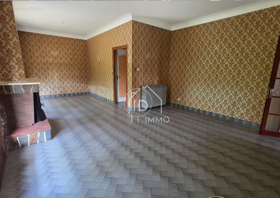 Maison à MONTPON-MENESTEROL