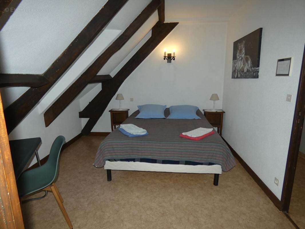Maison à SALIGNAC-EYVIGUES