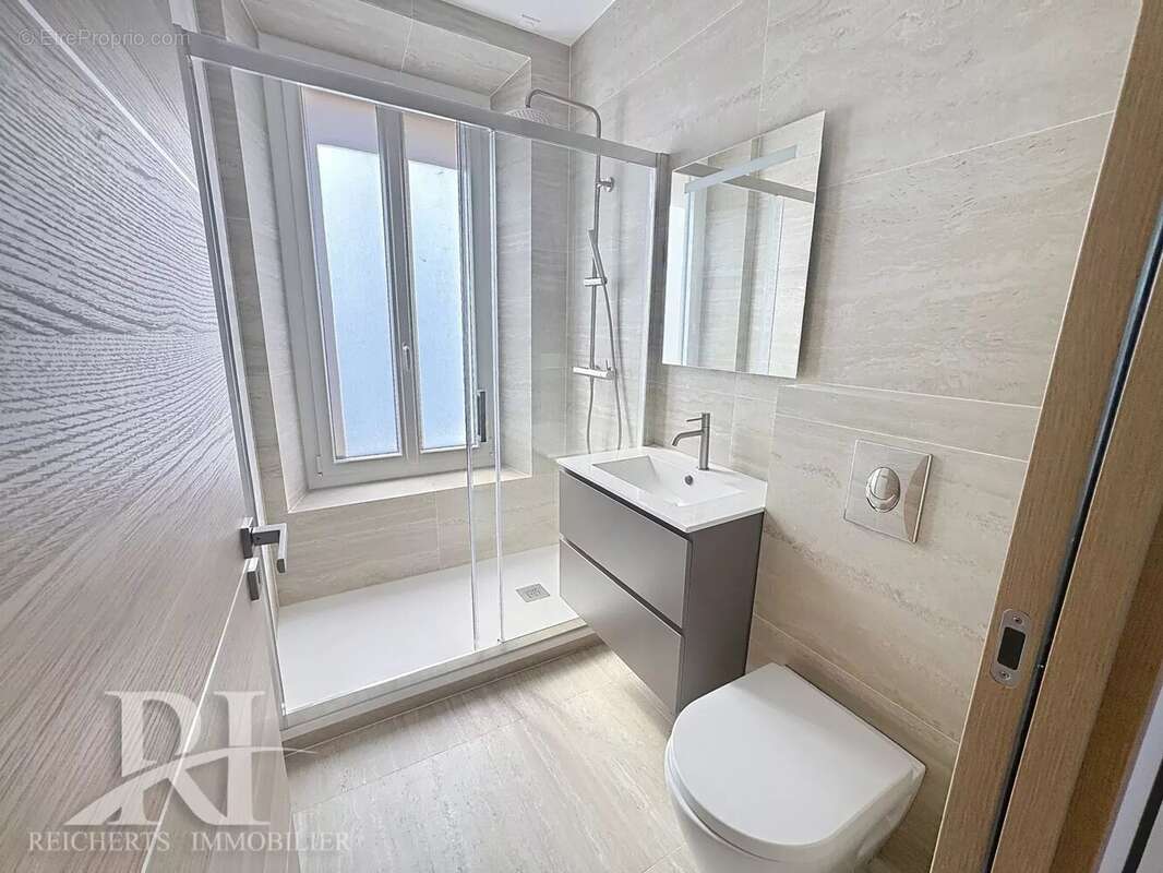 Appartement à MANDELIEU-LA-NAPOULE