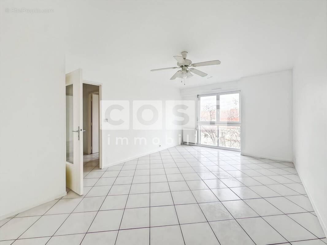 Appartement à COLOMBES