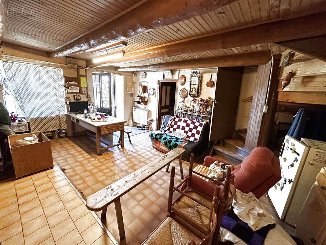 Maison à LAURIE