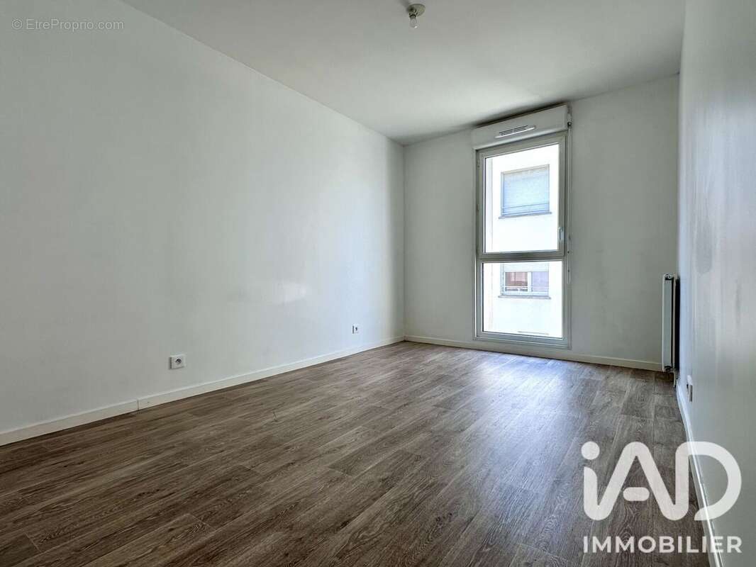 Photo 8 - Appartement à ERAGNY