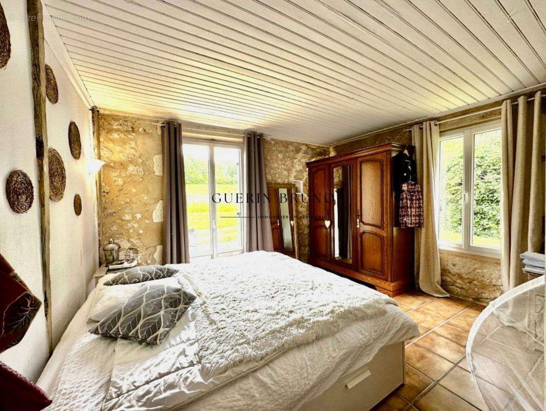 Charmante propriété en pierre avec deux maisons et piscine au cœur du vignoble de Monbazillac - photo 10