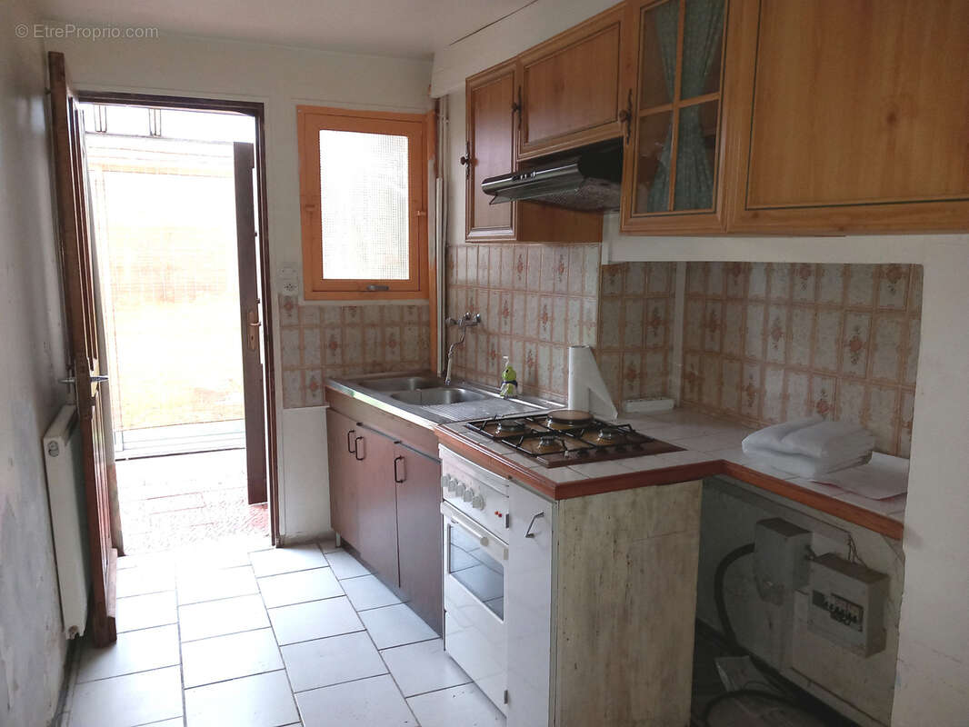2 maisons à rafraîchir, dépendances, sur 1107m2 avec puits - photo 14