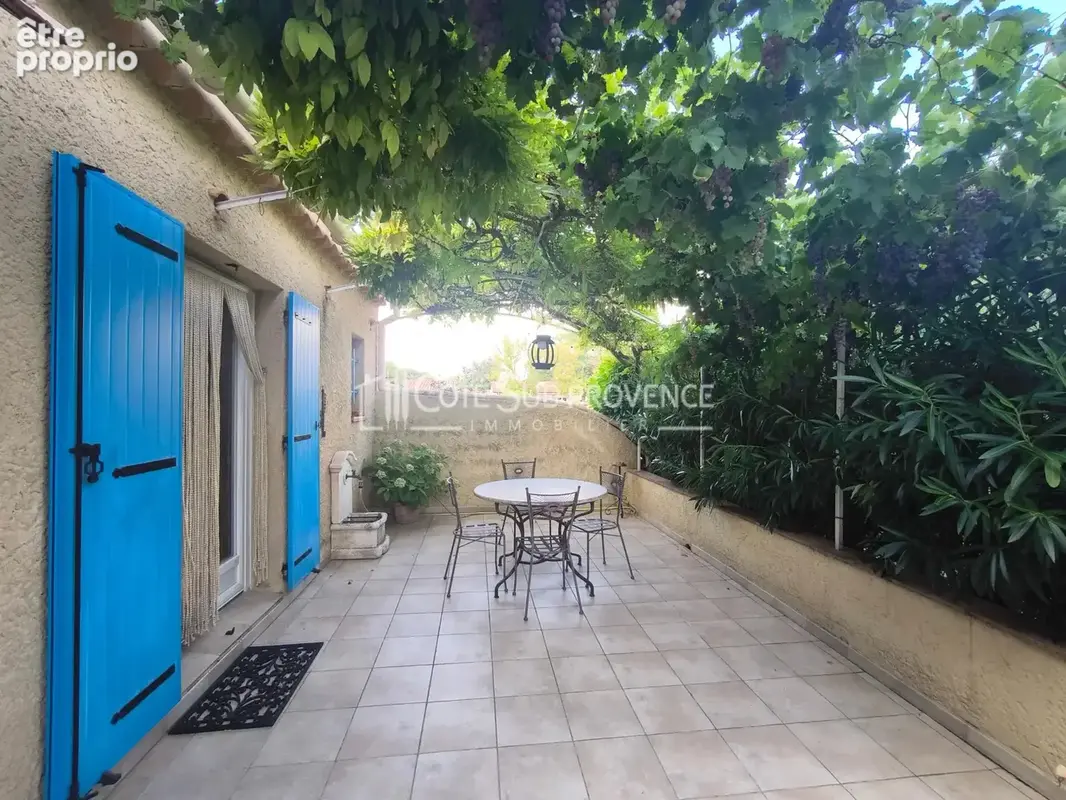 Villa avec piscine et dependances a saint didier - photo 9