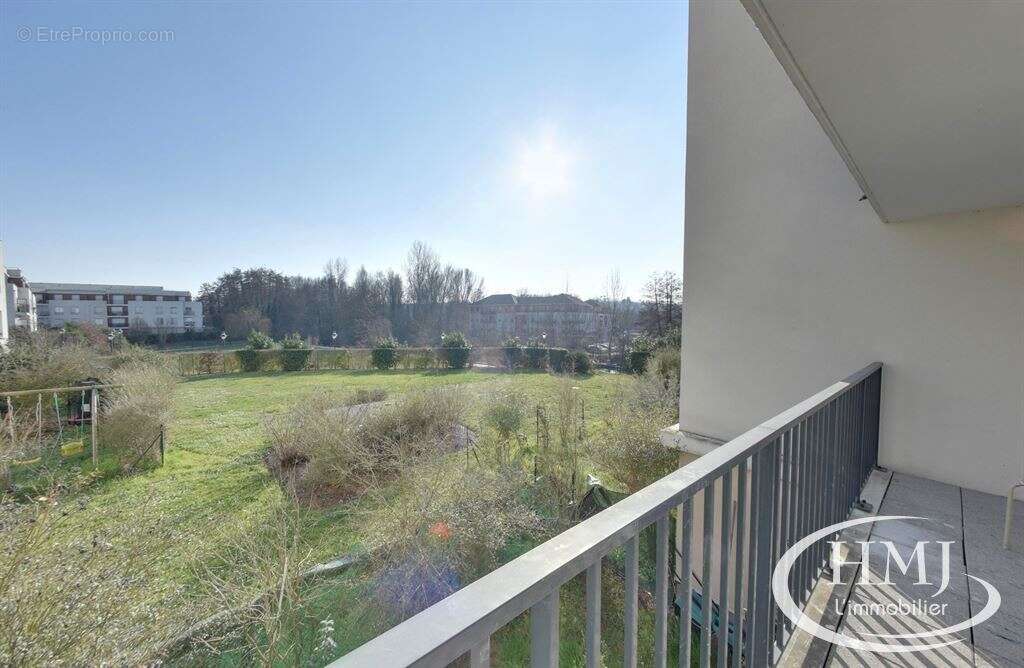 Appartement à CORBEIL-ESSONNES