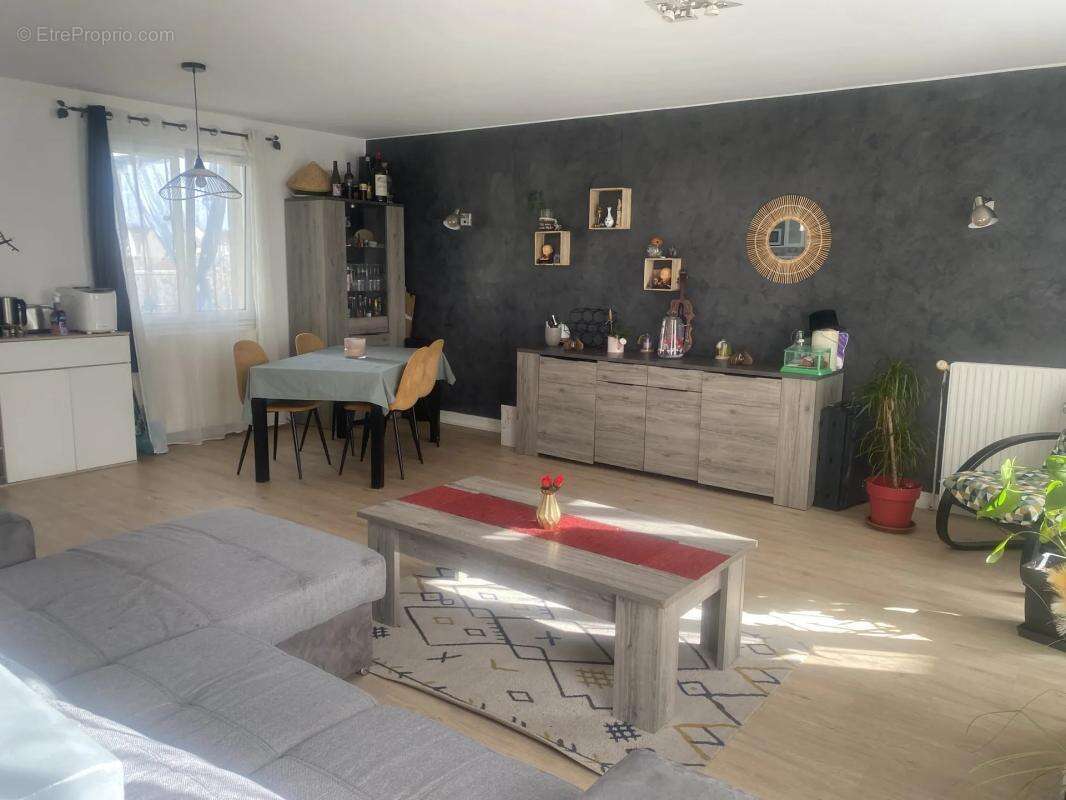 Maison à MONTBAZON
