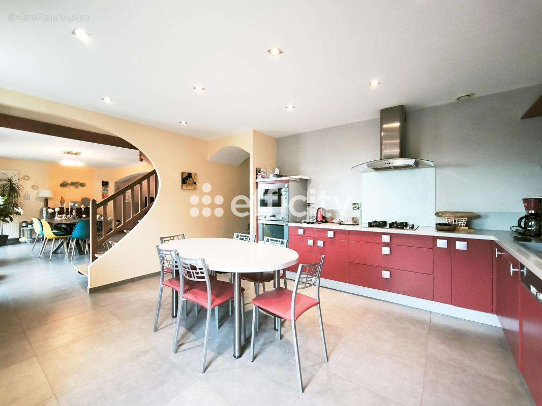 Maison à SAINT-AMAND