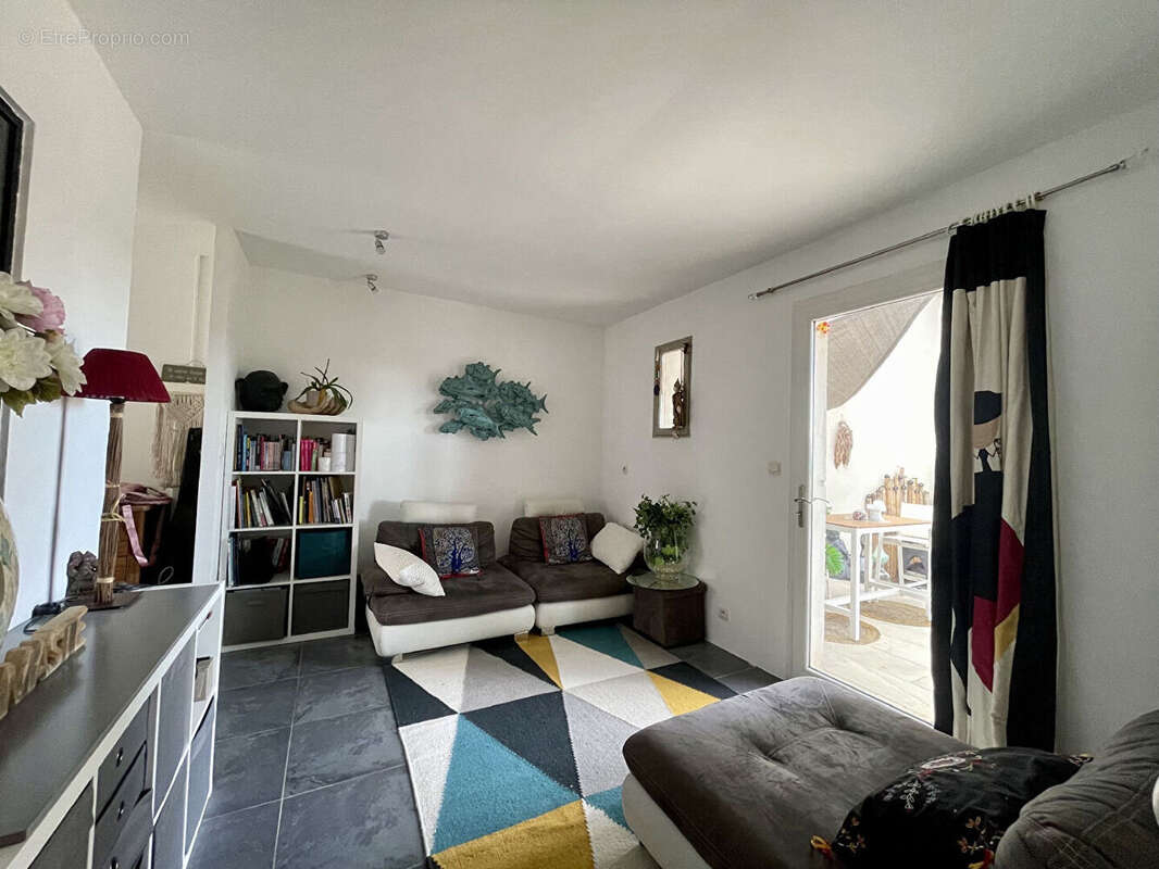 Maison à SAUVETERRE