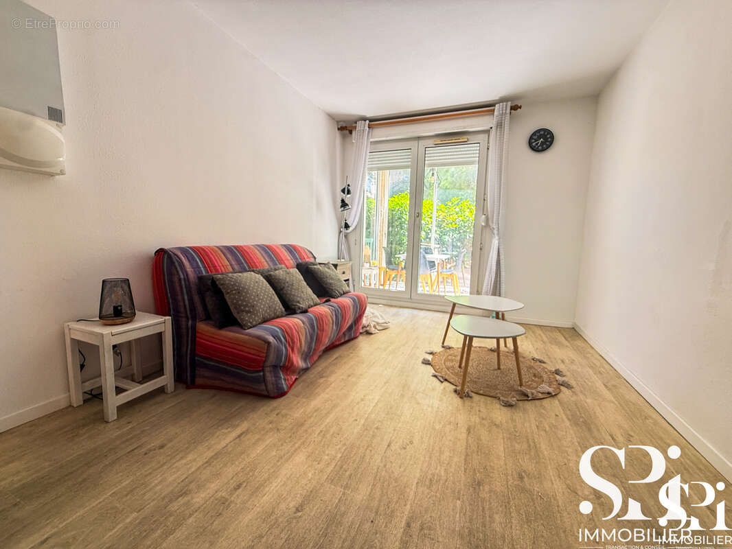 À VENDRE   Appartement T2 vendu meublé - Loggia + parking  -TAMARIS - photo 3