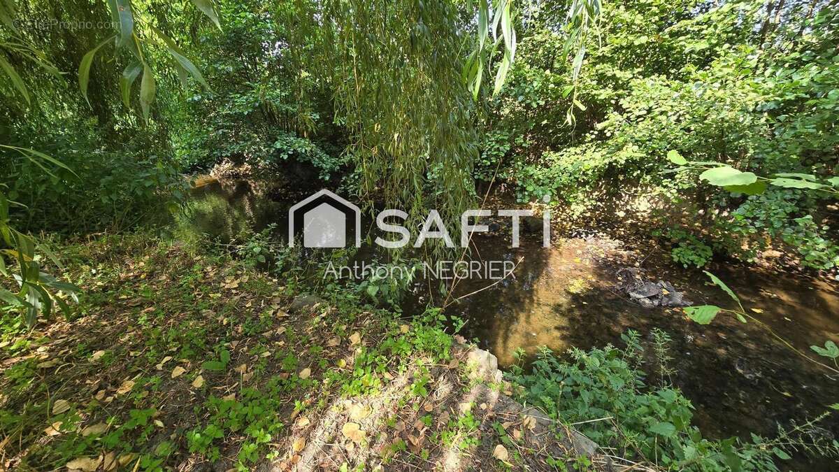 Maison 117 m² à Saint-Pierre-Du-Regard  - photo 8