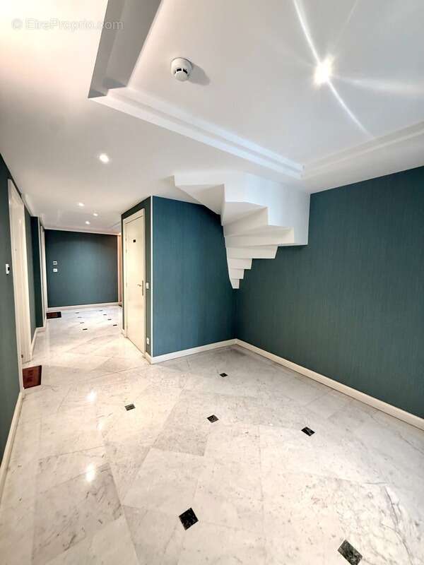 Appartement à vendre 5 pièces  (78) 97 m² - 3 chambres - terrasse - 2 garages - cave - photo 11
