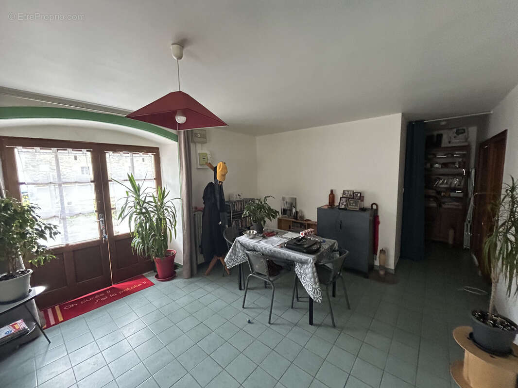 Appartement à SAINT-HOSTIEN