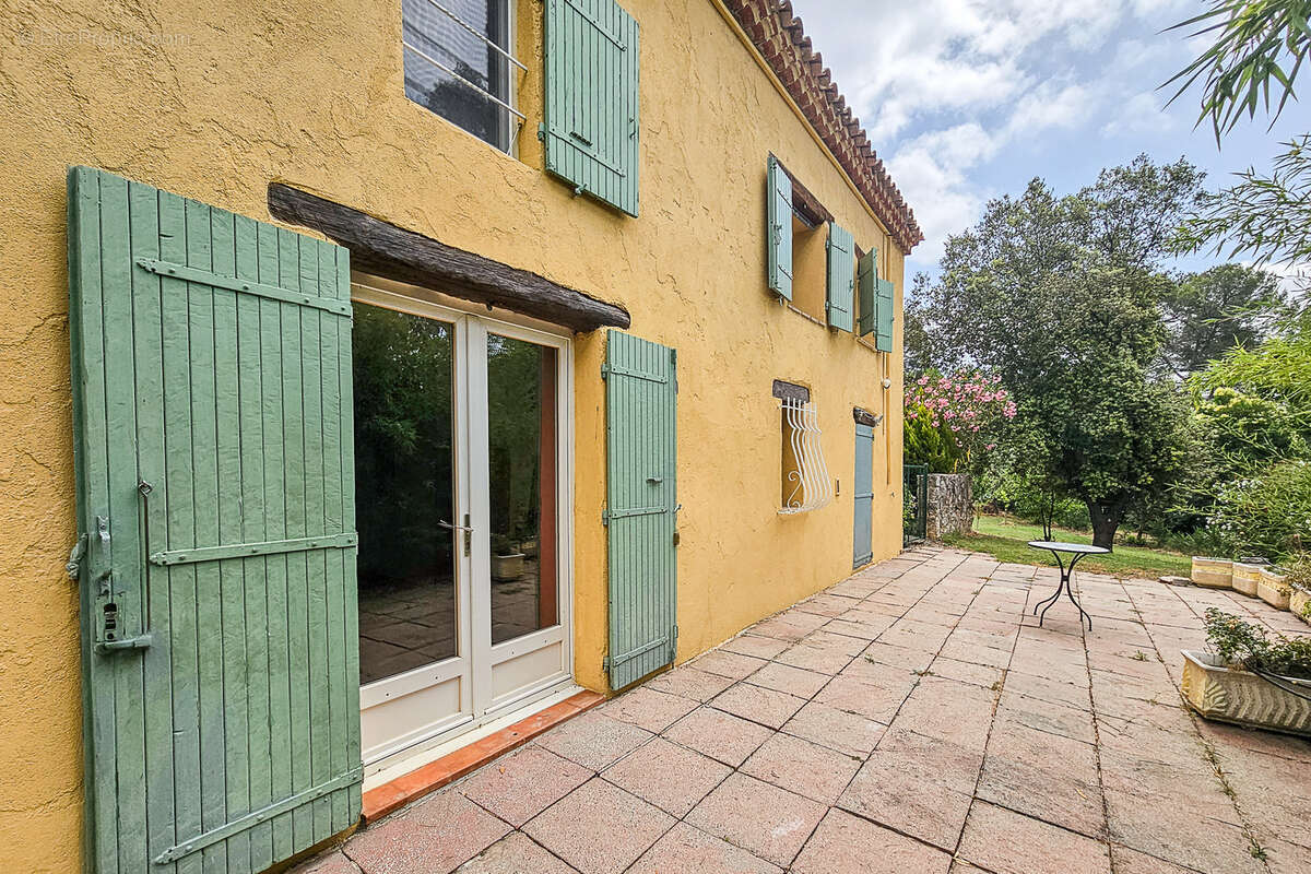 Maison à LORGUES