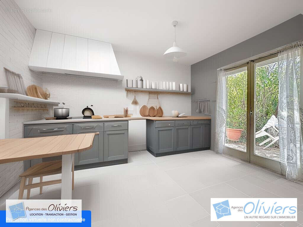 Maison à VOISINS-LE-BRETONNEUX