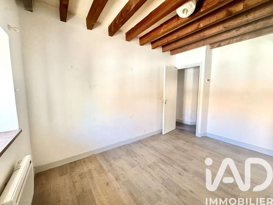 Appartement 58 m² à Cosne-Cours-Sur-Loire  - photo 4