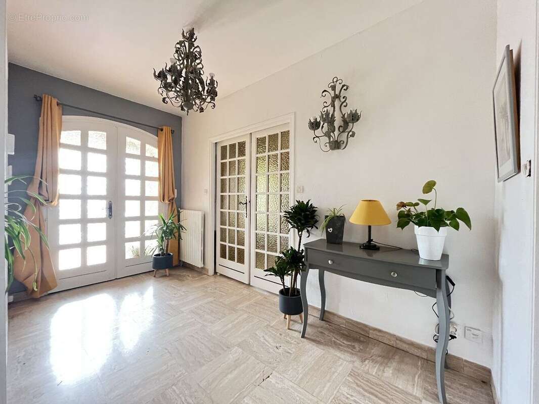 Maison à MONTOLIEU