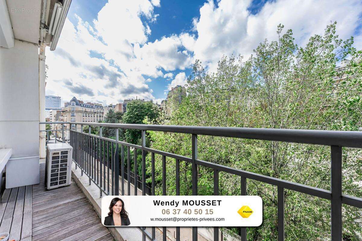 Appartement à PARIS-16E