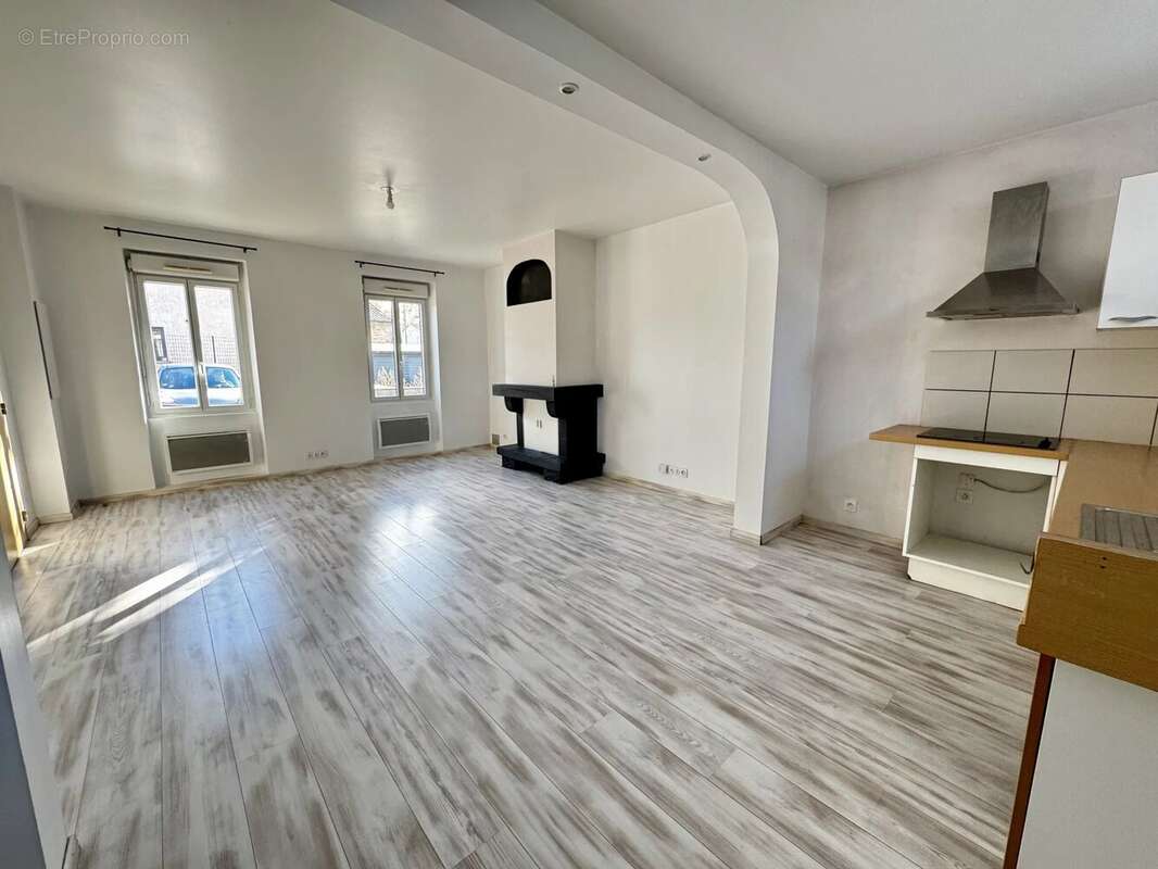 Appartement à FONBEAUZARD