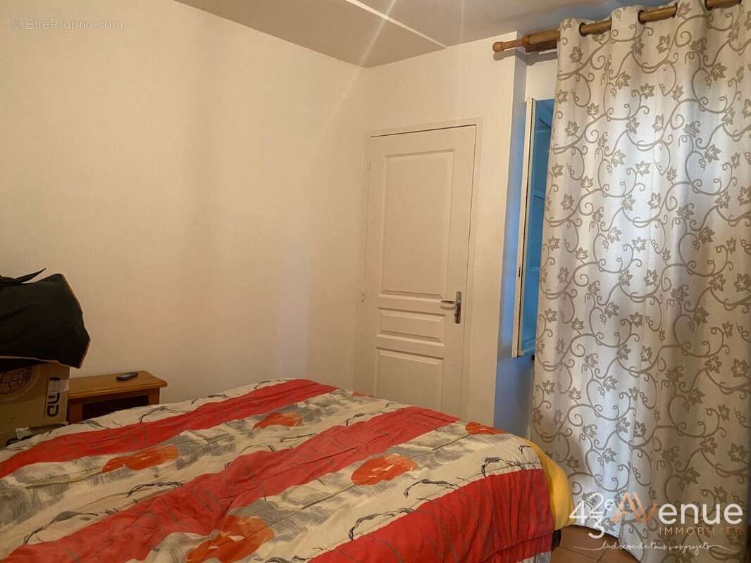 Appartement à SAINT-JUST-SAINT-RAMBERT