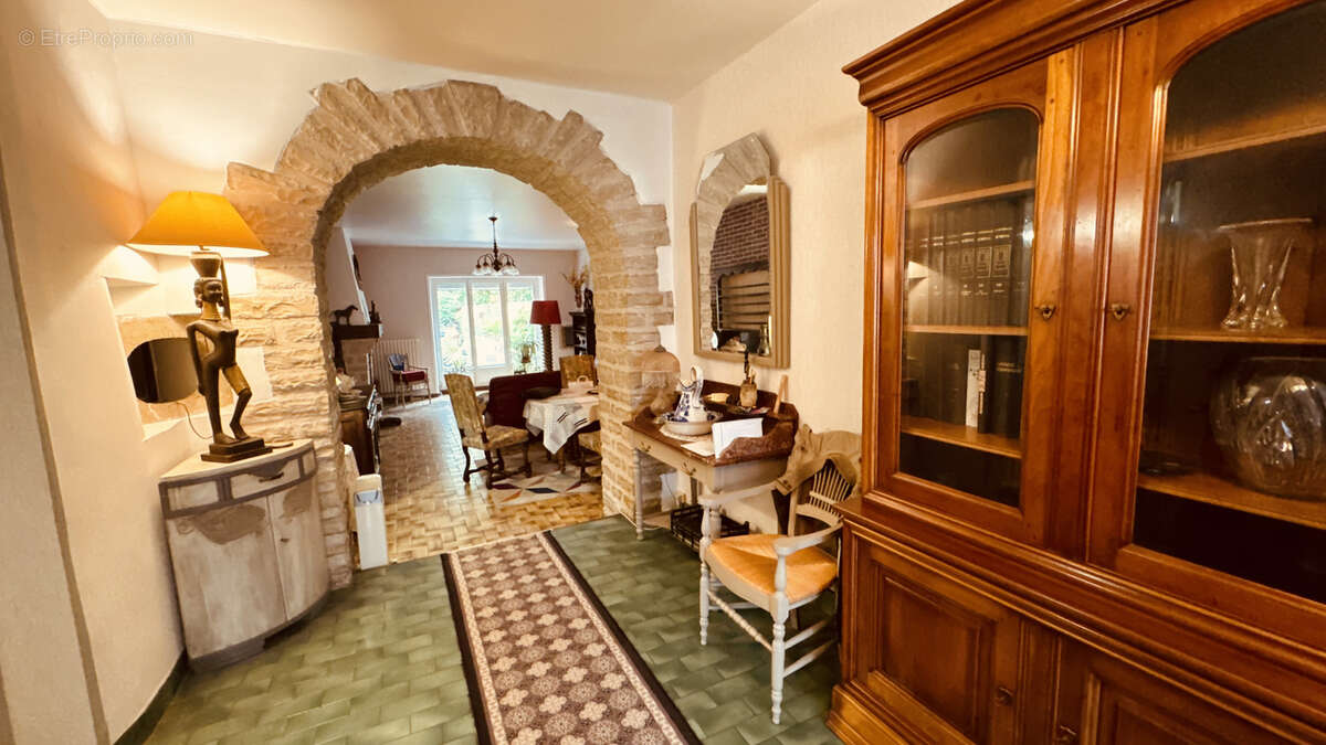 Maison à SERMIZELLES