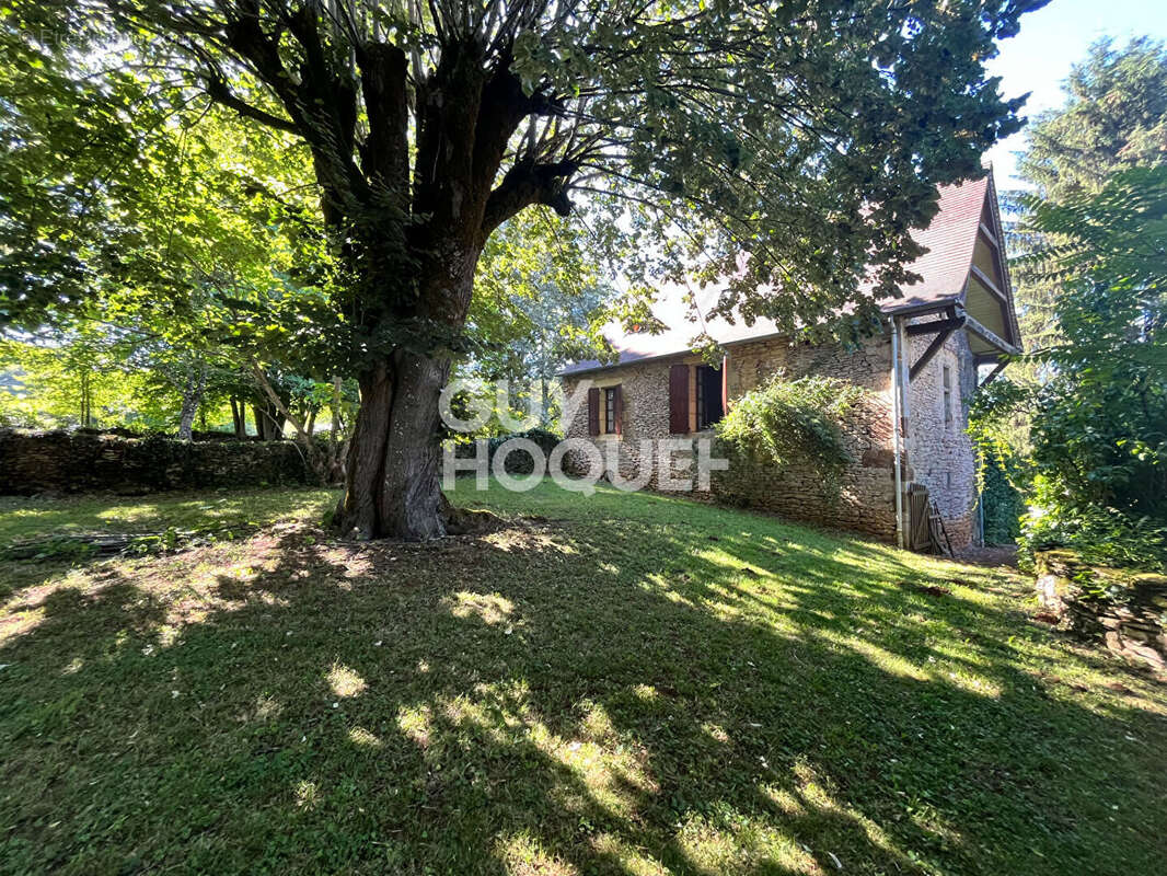 Maison à FRAYSSINET-LE-GELAT