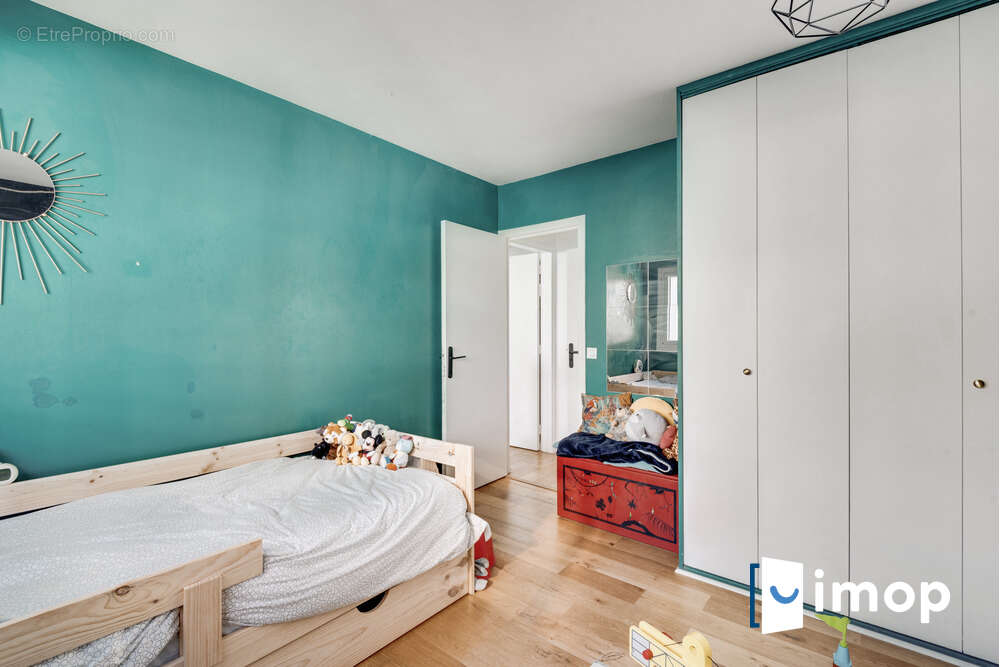 Appartement à PARIS-19E