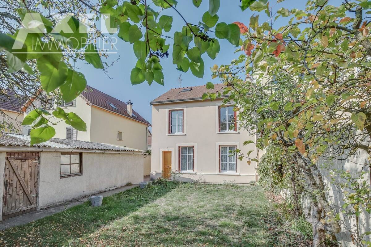 Maison à BOIS-D'ARCY