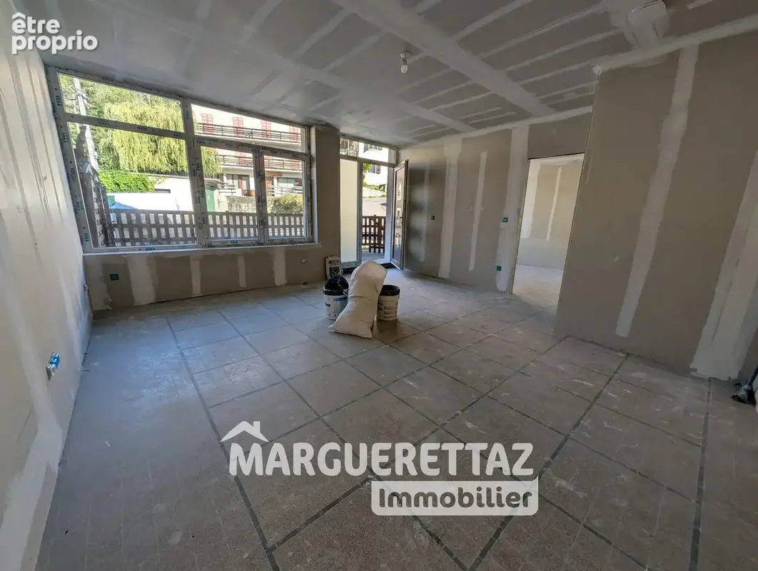 Appartement T2 de 45 m² en rez-de-jardin avec cour privative — En plein cœur d'Onnion - photo 9