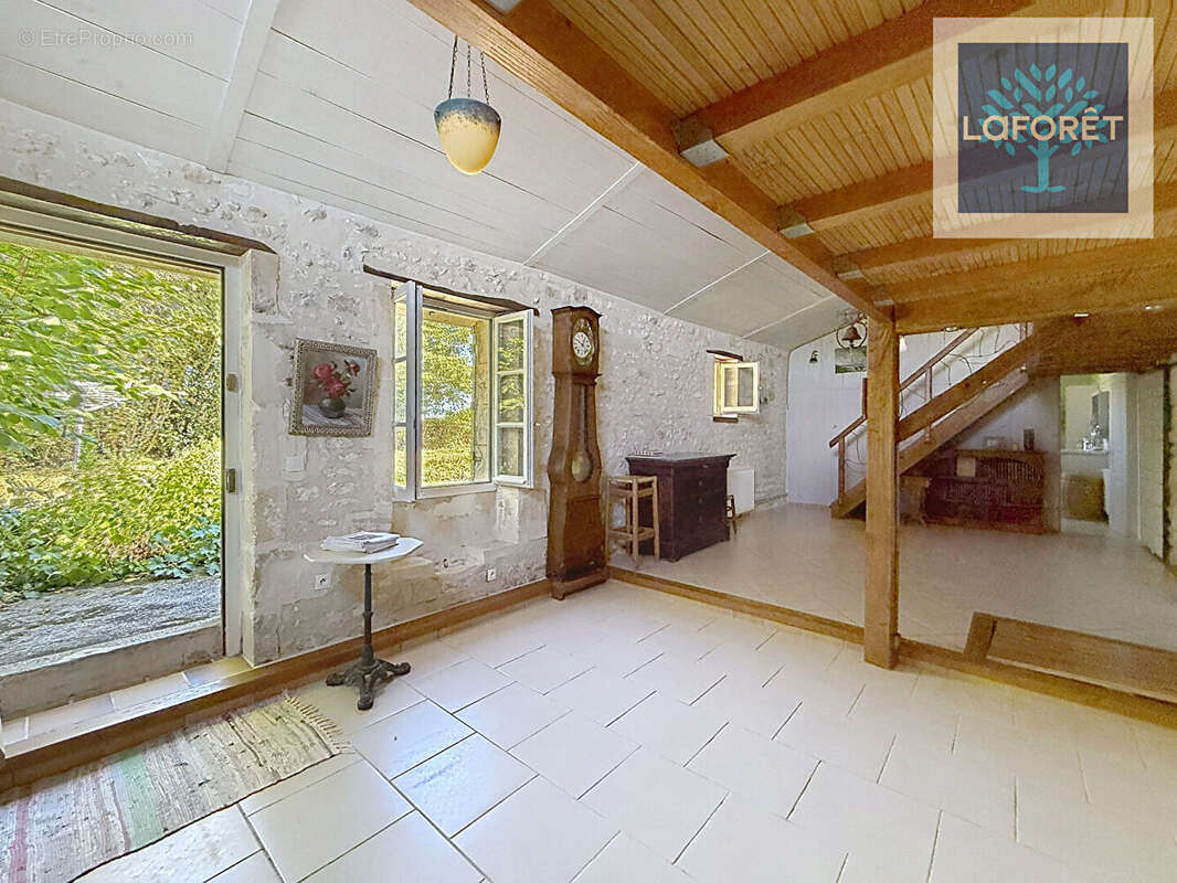 Authentique longère familiale avec vaste terrain arboré de plus de 7 000 m² - photo 3