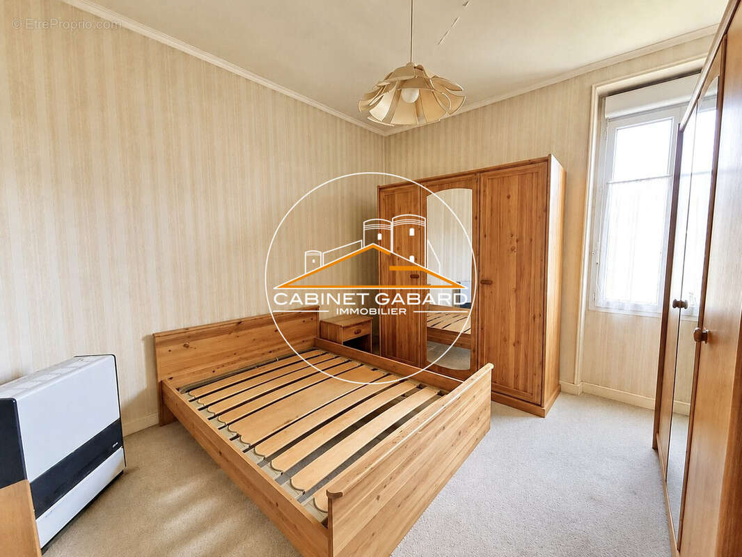 Appartement 35 m² à Angers  - photo 2