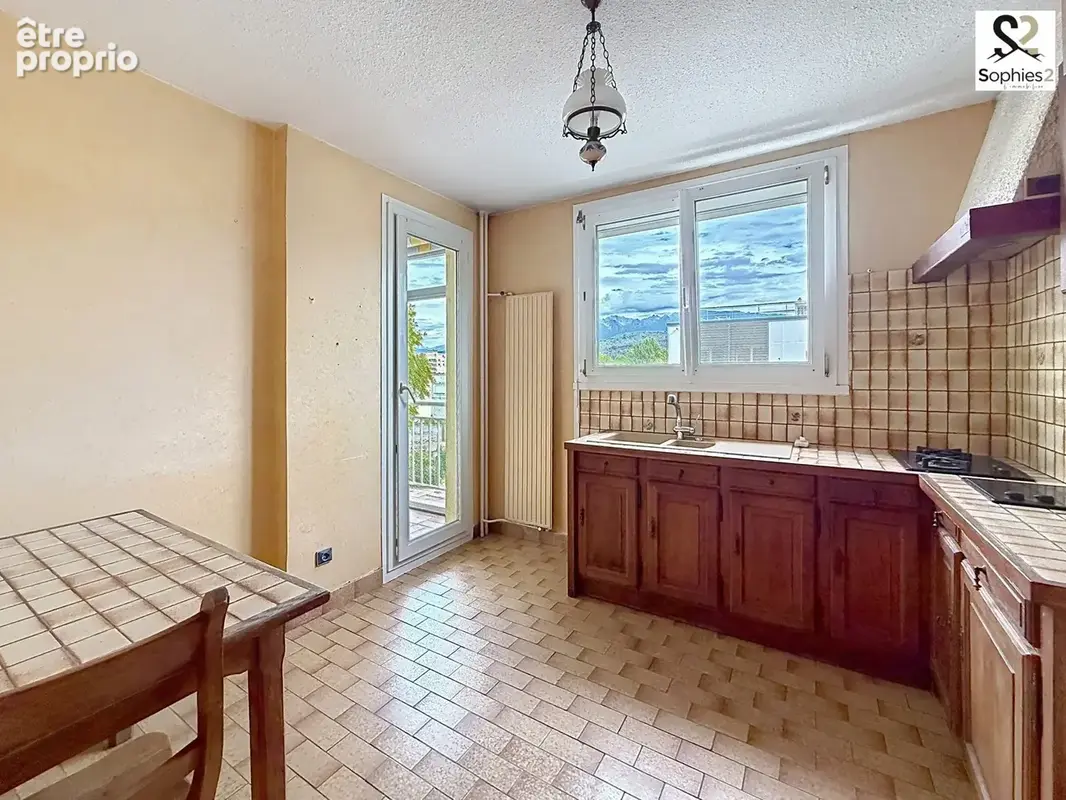 Appartement 5 pièces 95 m² à vendre à Le Pont-De-Claix (38800) - photo 4
