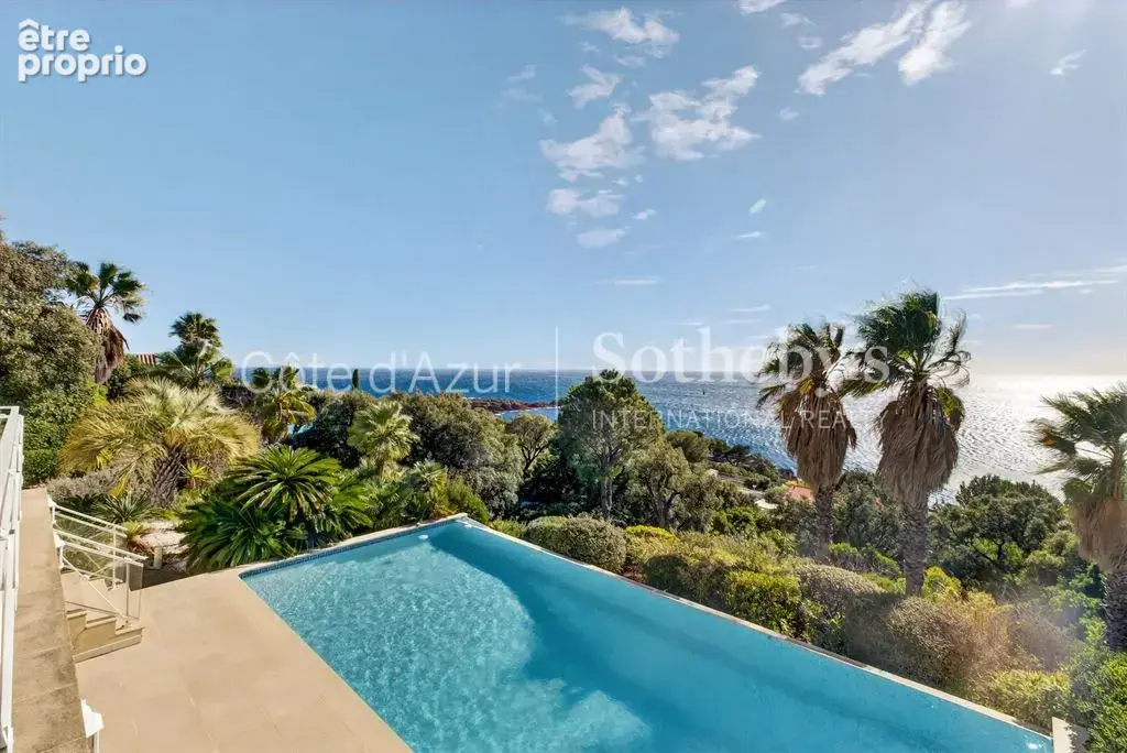 Anthéor villa vue mer avec piscine à débordement dans domaine privé en bord de Méditerranée - photo 6