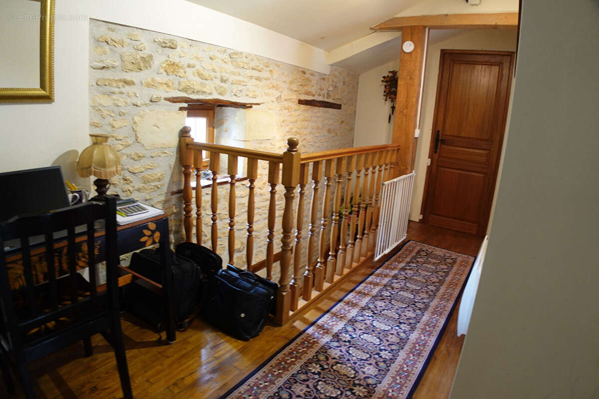 Maison à CHAMPNIERS