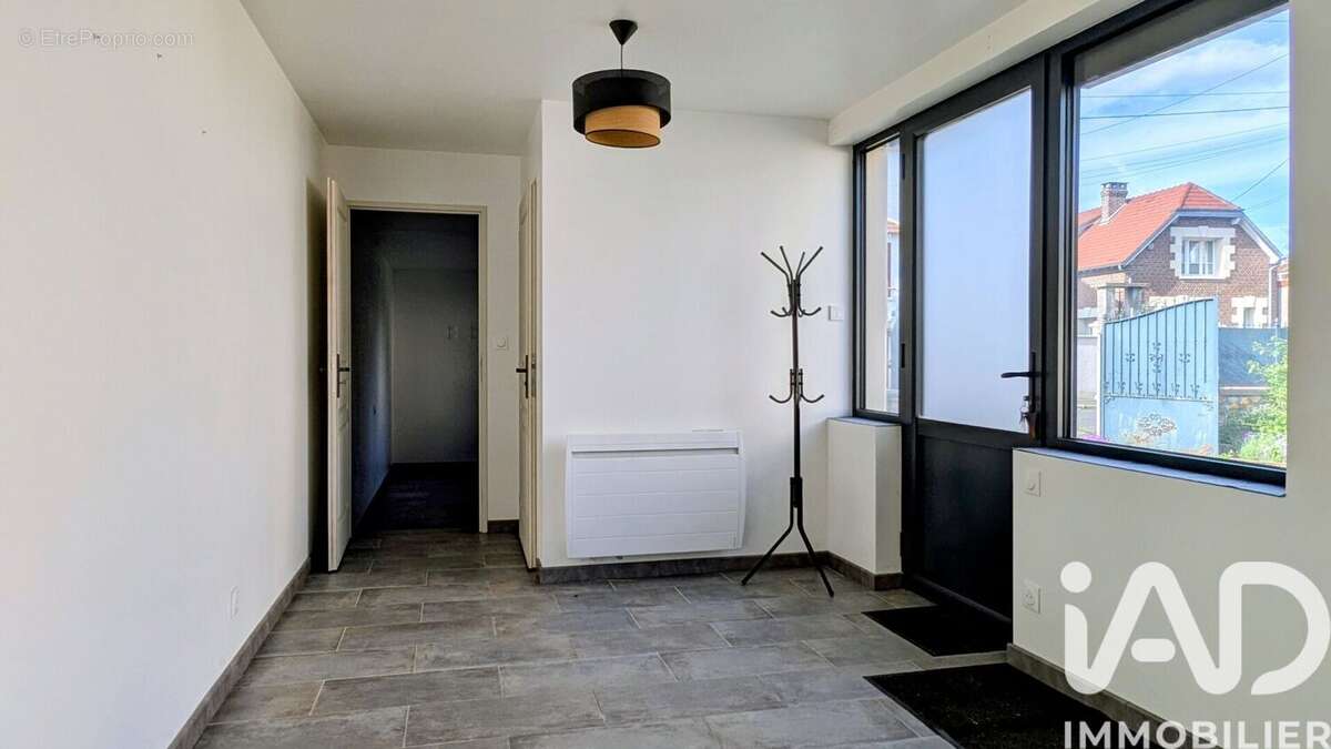 Photo 3 - Maison à VILLERS-COTTERETS