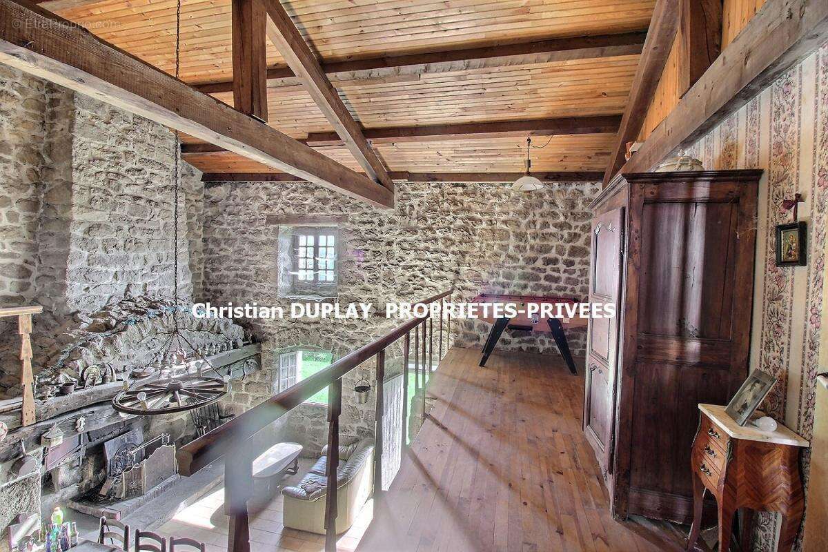 Maison à SAINT-PAL-DE-MONS