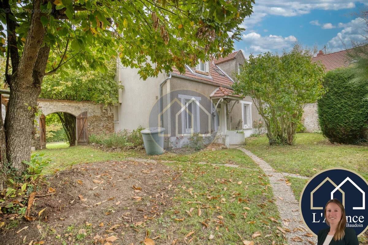 Maison à MONTFORT-L&#039;AMAURY