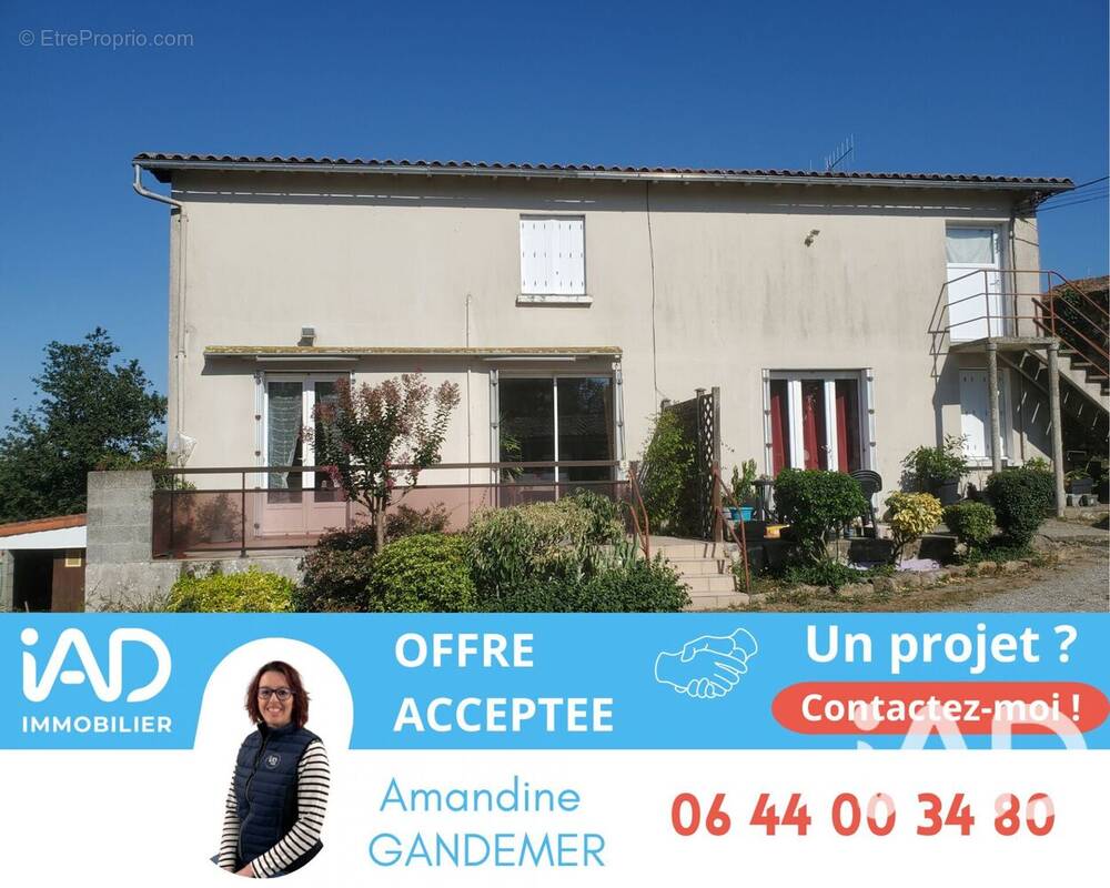 Photo 1 - Maison à LA TARDIERE