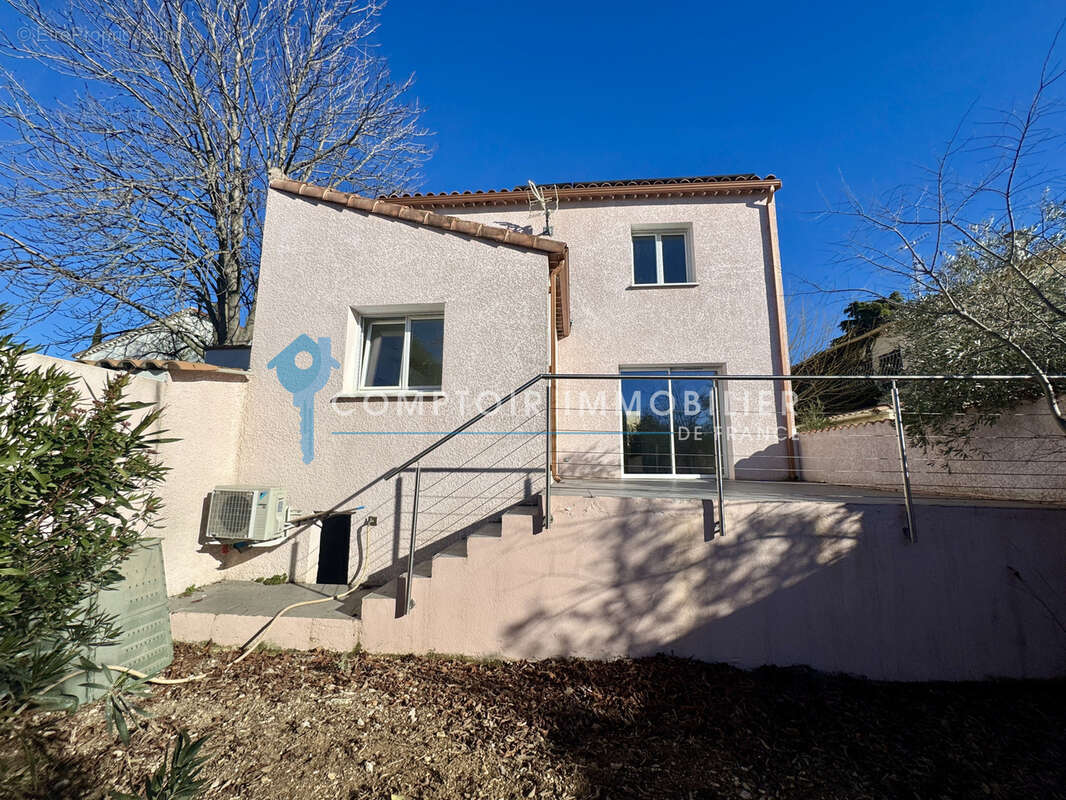 Maison à VERGEZE