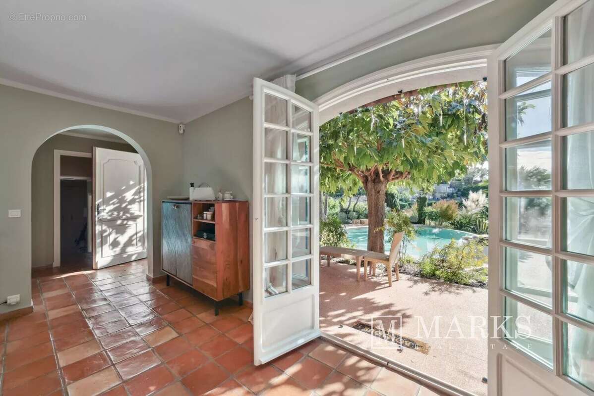 Villa de charme au cœur de la Riviera, avec piscine et aperçu mer - photo 4