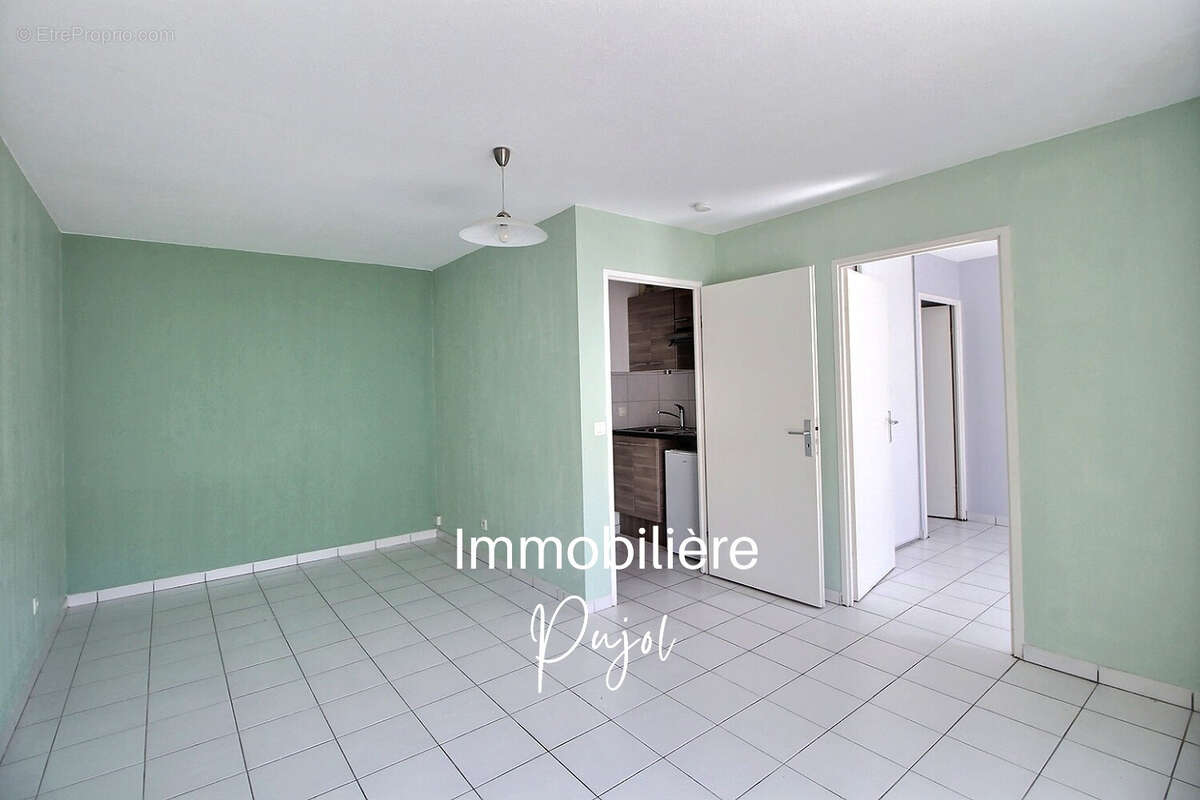 Appartement à MARSEILLE-6E