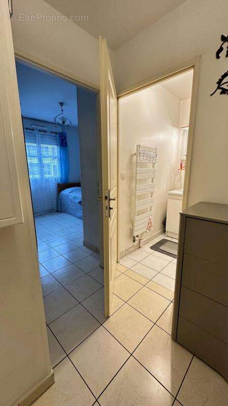 F4 avec terrassse (78 m² Carrez) à NEUILLY SUR MARNE - photo 14