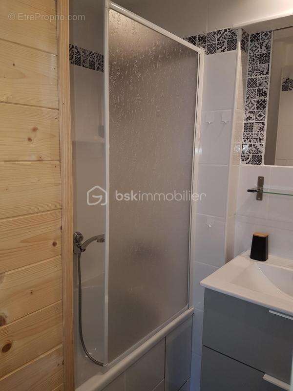 Appartement à COLMARS